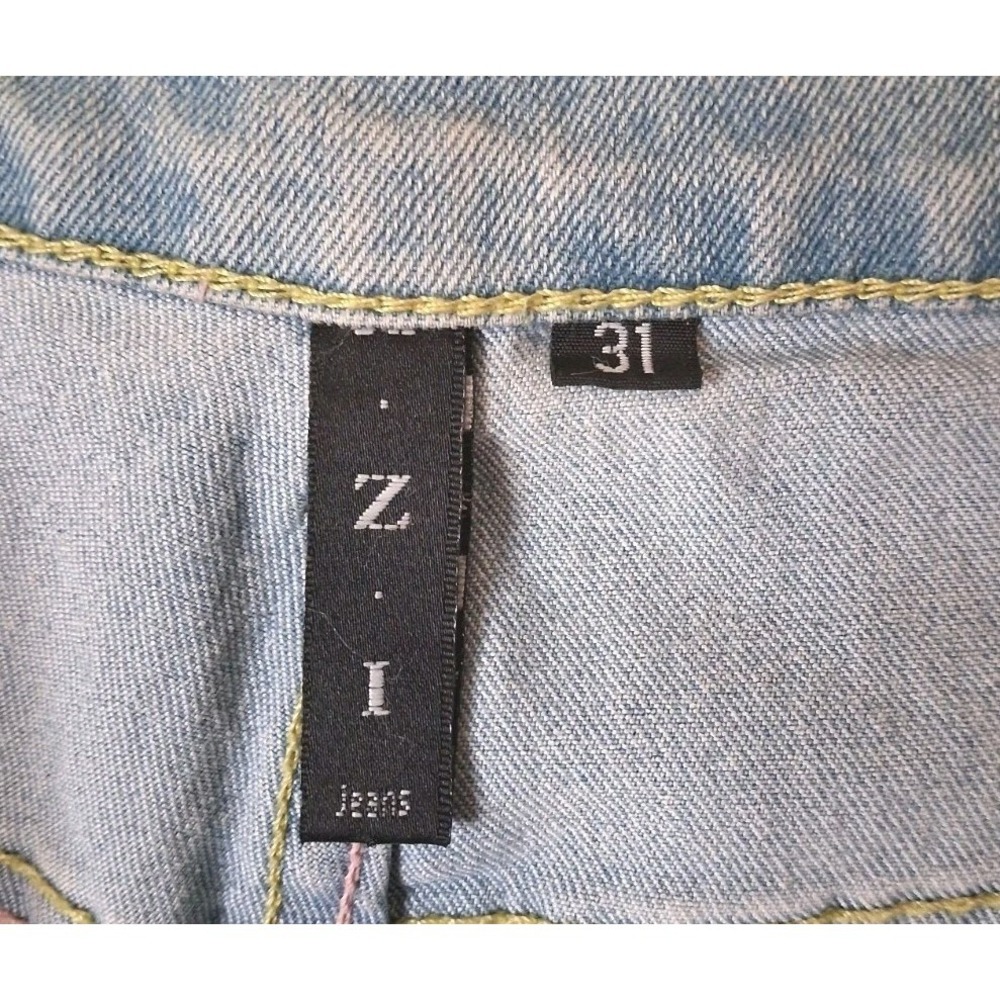 Z.I Jeans Wide Leg Cropped Light Wash Boho Paisley Hem High Rise Size 31 - Picture 7 of 11